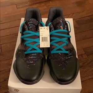 Adidas Harden Vol. 4 Basketball Sneakers